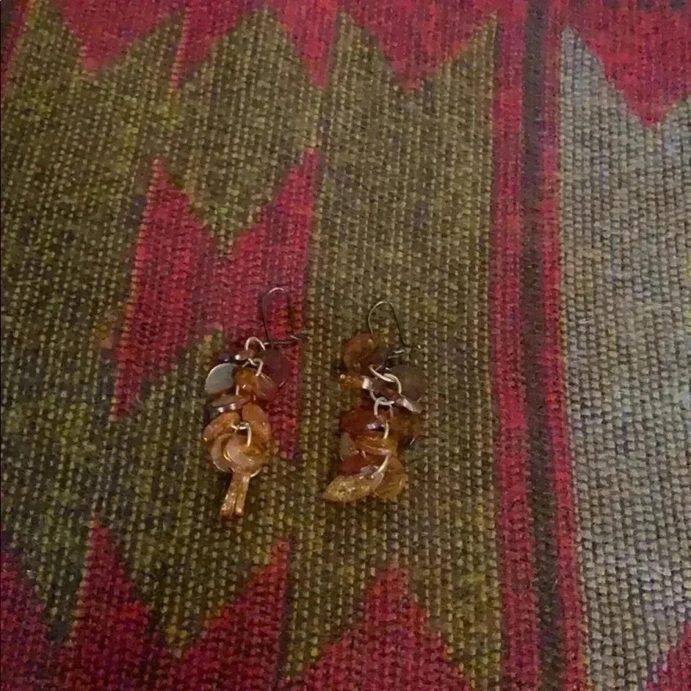 Women’s earrings